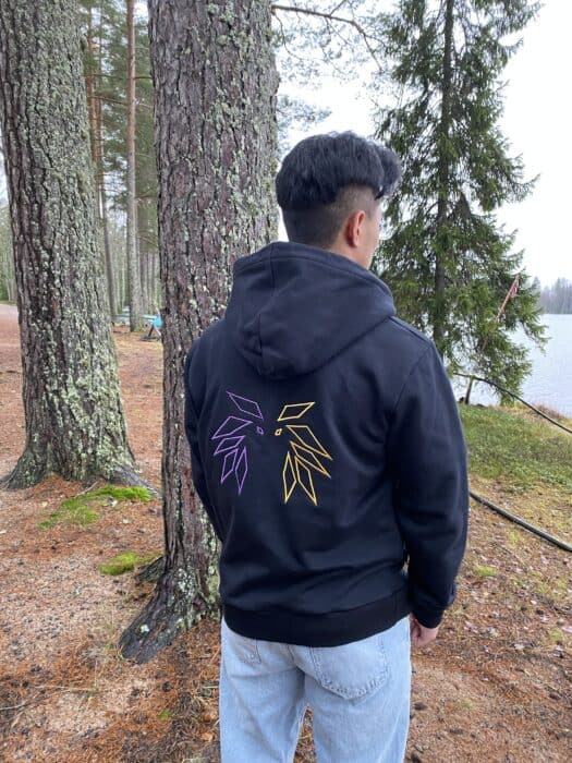 Yhteisö Violet Lions