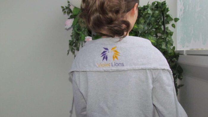 Yhteisö Violet Lions
